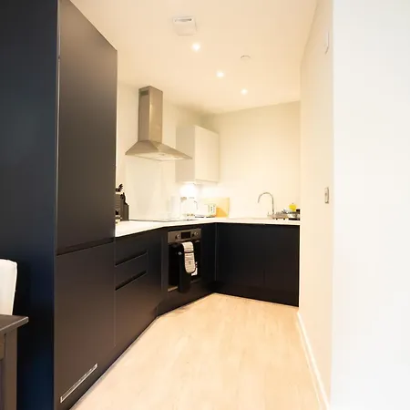 Church House By Guestz Apartment Bristol