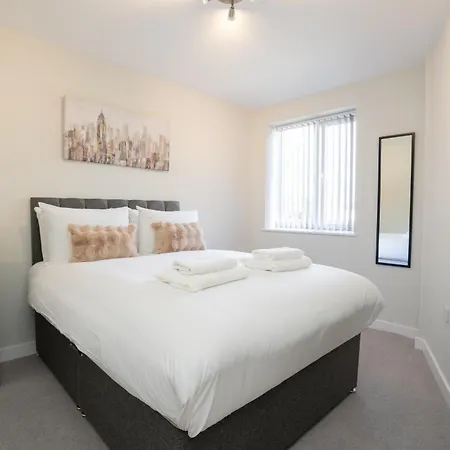 Church House By Guestz Apartment