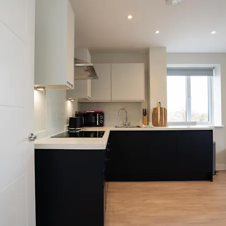 Church House By Guestz Apartment Bristol