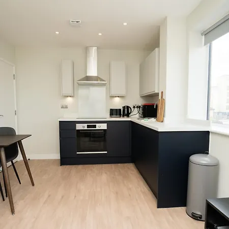 Apartment Church House By Guestz Bristol